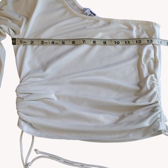 Fashion Nova Top Medium Cold Shoulder Single Sleeve - Picture 5 of 9